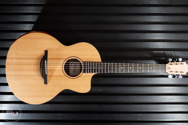 Sheeran by Lowden S04 Acoustic / 205