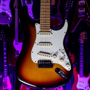 Fender Stratocaster Deluxe in Sunburst 255
